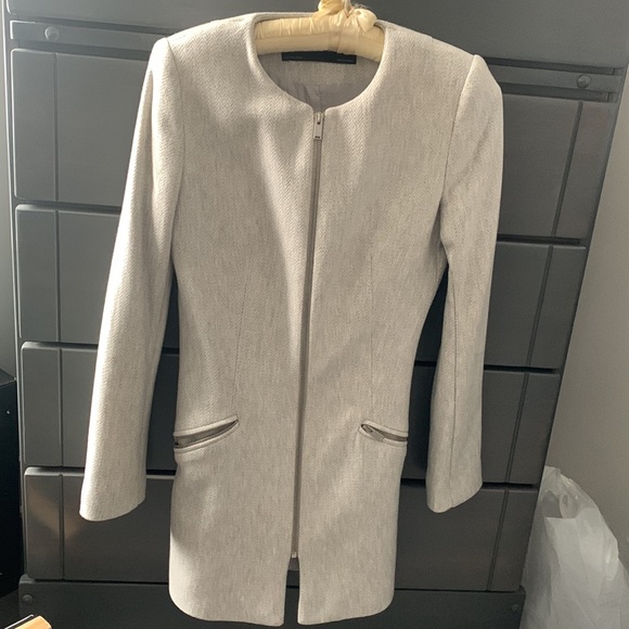 Zara light weight jacket - Picture 1 of 5